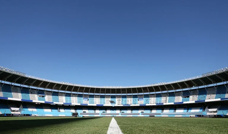 Racing x Botafogo: Onde assistir, horário e prováveis escalações