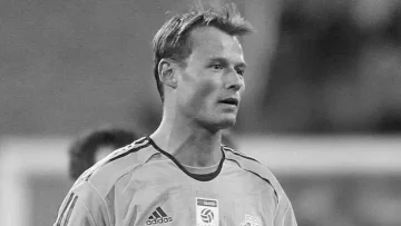 Alex Manninger, ídolo do Arsenal, morreu aos 48 anos