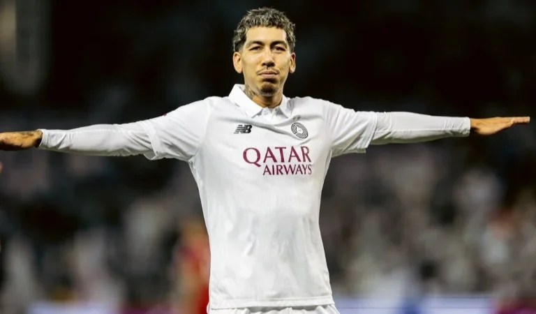 Com gol de Firmino, Al Sadd fecha campanha com vitória e festa pelo título