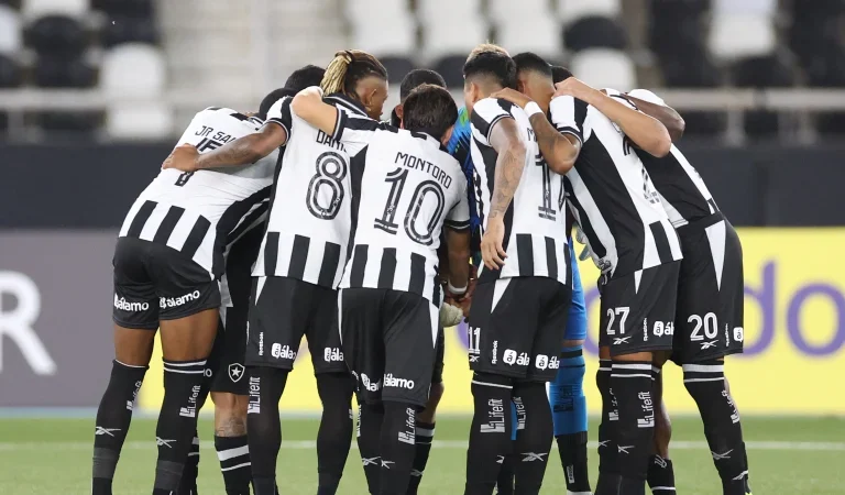 Botafogo tropeça e estreia com empate na Copa Sul-Americana