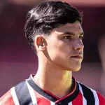 Nicolas segue no São Paulo