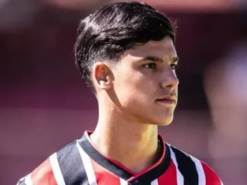 Nicolas segue no São Paulo