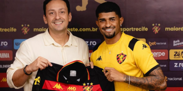 Edson Lucas em apresentação no Sport