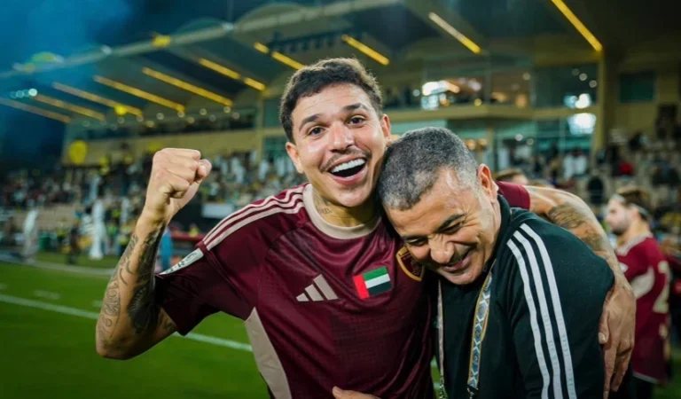 Jadsom conquista Copa da Liga dos Emirados e celebra 2º título na temporada