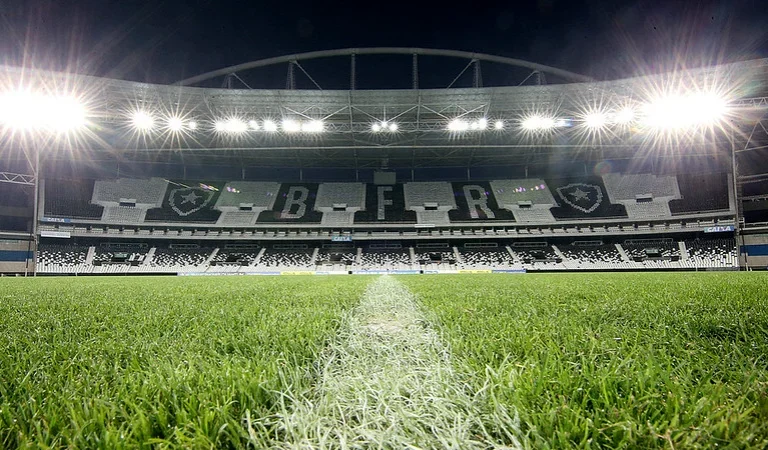 Botafogo x Corinthians: Onde assistir, horário e prováveis escalações