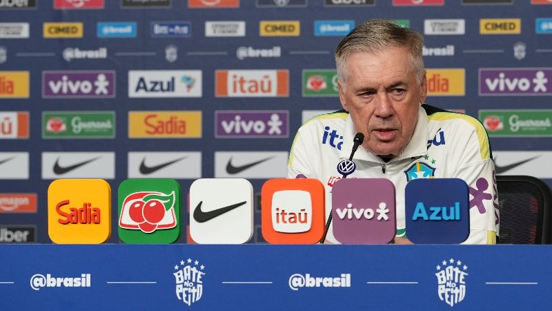 Ancelotti durante a coletiva desta sexta-feira