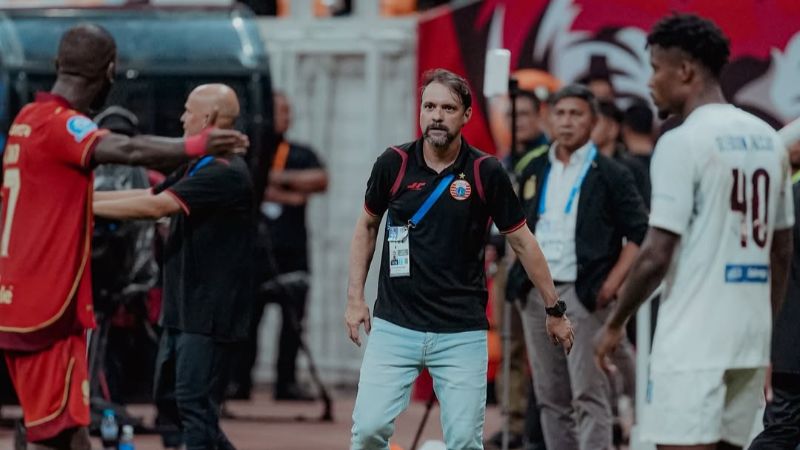 Maurício Souza durante confronto na Indonésia (Foto: Divulgação/Persija Jakarta)