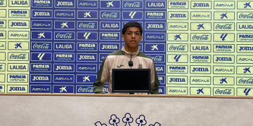 Márcio Gabriel nas instalações do Villarreal