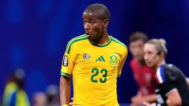 Jayden Adams com a camisa da Africa do Sul