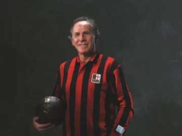 Franco Baresi, ídolo do Milan, morreu aos 66 anos