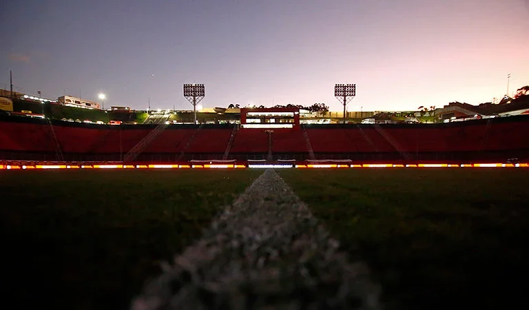 Vitória x Botafogo: Onde assistir, horário e prováveis escalações