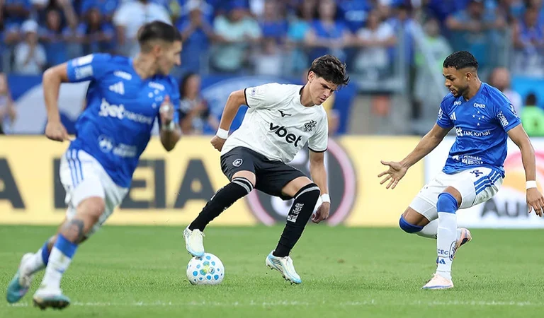 Botafogo encaminha renovação de Montoro