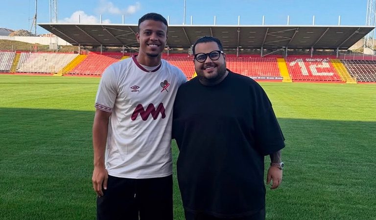 Retrô amplia presença no futebol europeu com quatro transferências para clubes de Portugal