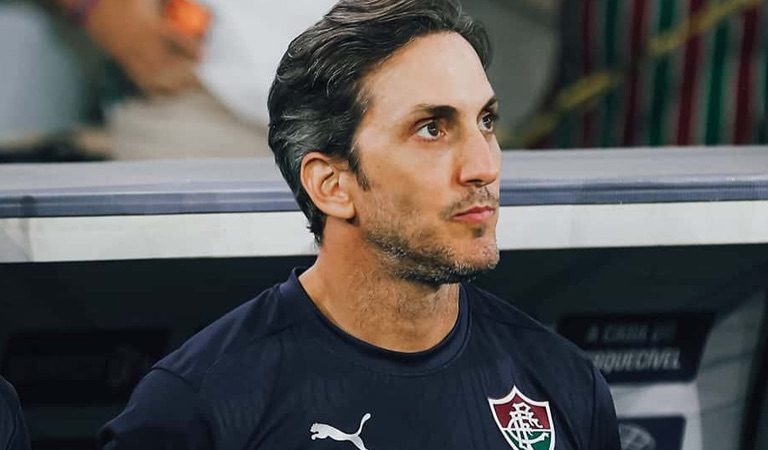 Fluminense demite Luis Zubeldía do cargo de treinador