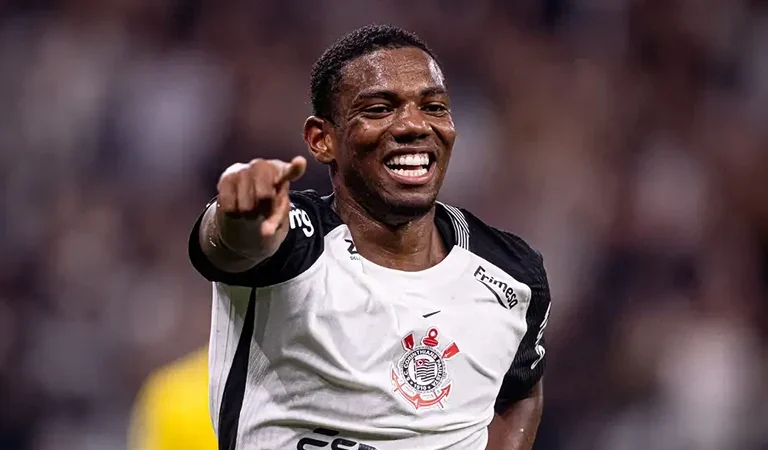 André entra na mira do Nottingham Forest, e Corinthians negocia transferência