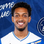 Anúncio de Talles Costa em seu novo clube (Foto: Divulgação)