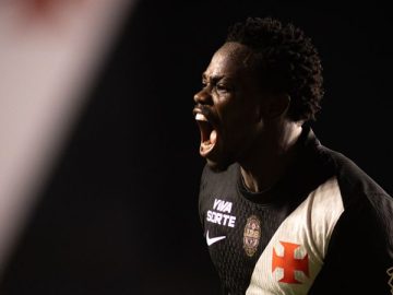 Andrés Gómez marcou o gol do Vasco no jogo