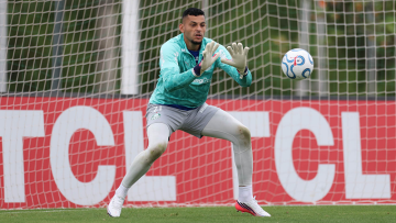 Kaique em treinamento pelo Palmeiras (Foto: Cesar Greco/Palmeiras)