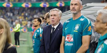Ancelotti em amistoso diante da Austrália (Foto: Rafael Ribeiro/CBF)