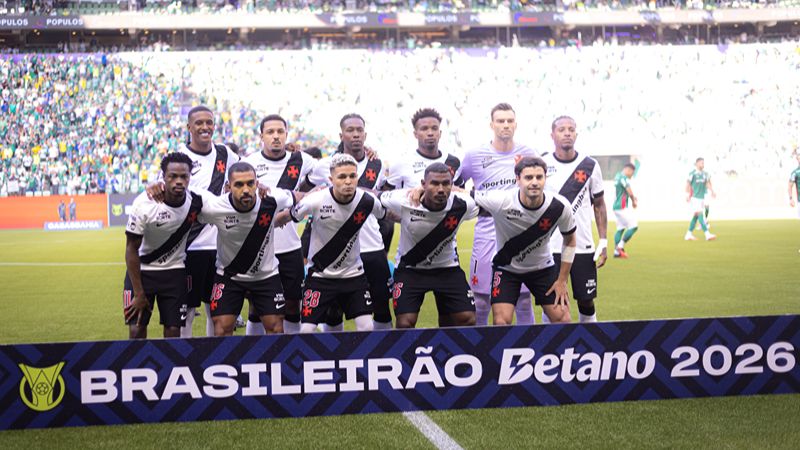 Time do Vasco reunido antes de confronto contra o Palmeiras (Foto: Matheus Lima/Vasco)