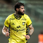 Fabrício Daniel em ação pelo São Bernardo (Foto: Breno Babu/C2 Sports)