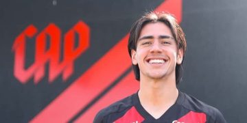 Azambuja é destaque do Furacão (Foto: Divulgação/Athletico)