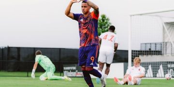 Arthur Sousa comemora gol pelo Houston Dynamo II (Foto: Divulgação)