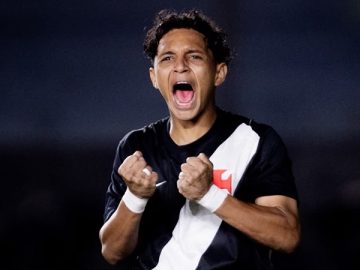 Yan Falcão comemora gol pelo Vasco (Foto: Divulgação)
