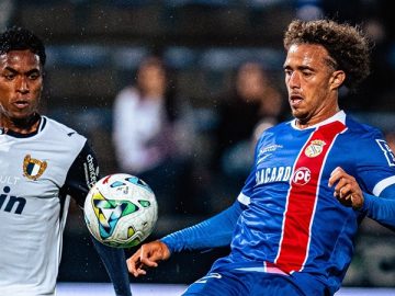 Brasileiro marcou seu segundo gol em oito jogos na temporada (Foto: Divulgação/Alverca)