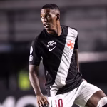 Robert Renan em ação pelo Vasco (Foto: Matheus Lima/Vasco)