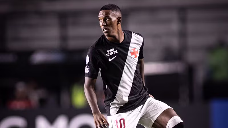 Robert Renan em ação pelo Vasco (Foto: Matheus Lima/Vasco)